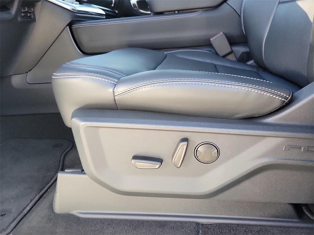 new 2025 Ford Expedition car, priced at $78,498