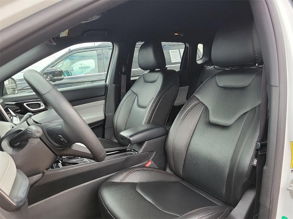 used 2024 Jeep Compass car, priced at $26,615