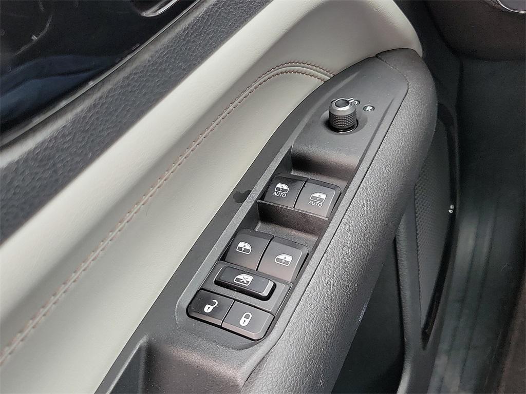 used 2024 Jeep Compass car, priced at $26,615