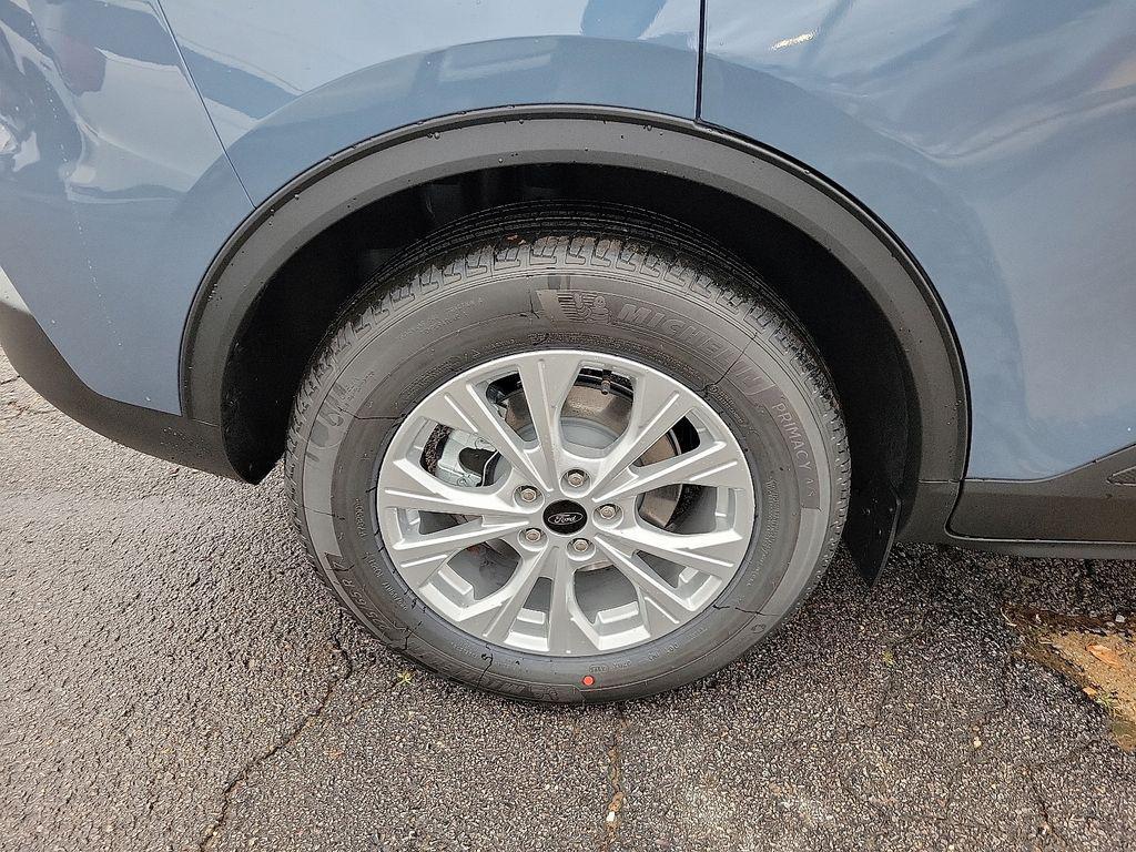 new 2026 Ford Escape car, priced at $25,857