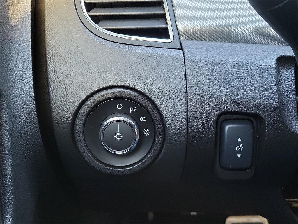 used 2013 Ford Taurus car, priced at $11,566