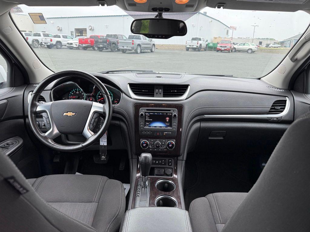 used 2017 Chevrolet Traverse car, priced at $11,544
