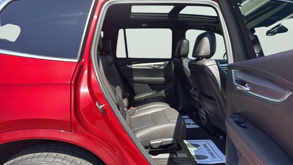 used 2022 Cadillac XT6 car, priced at $25,495