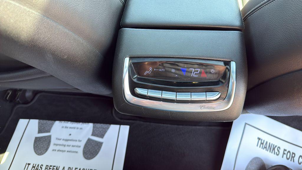used 2022 Cadillac XT6 car, priced at $25,495