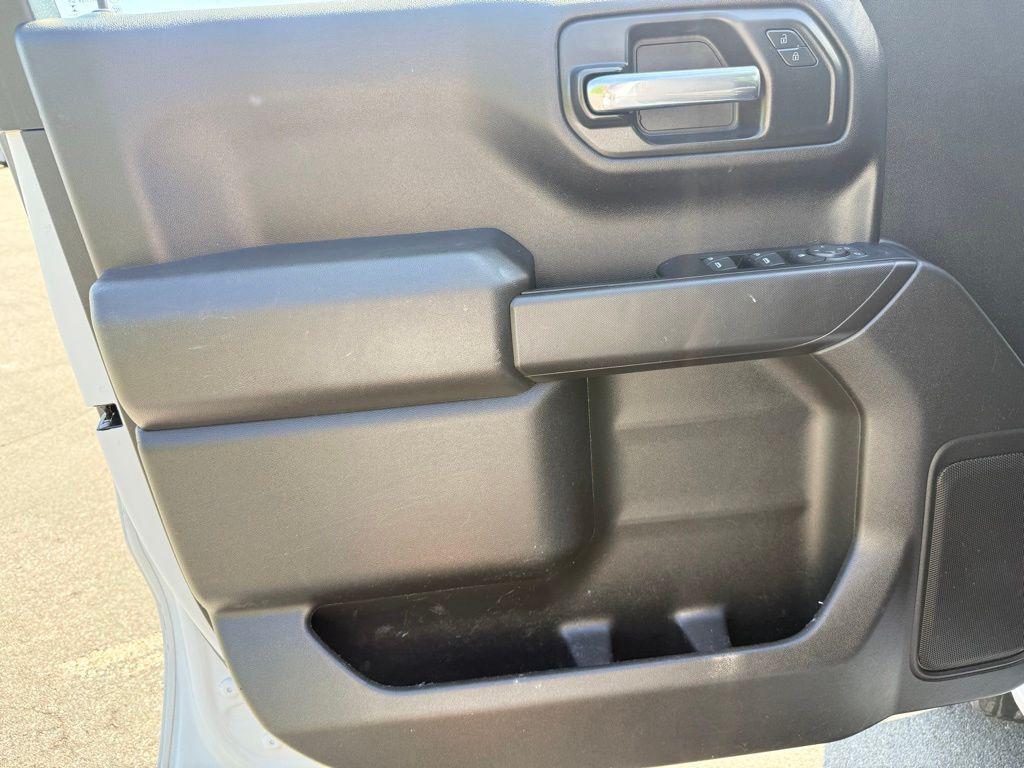 used 2024 GMC Sierra 1500 car, priced at $29,244