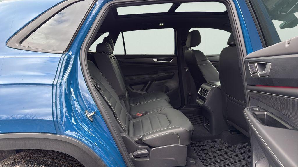 used 2025 Volkswagen Atlas Cross Sport car, priced at $39,995