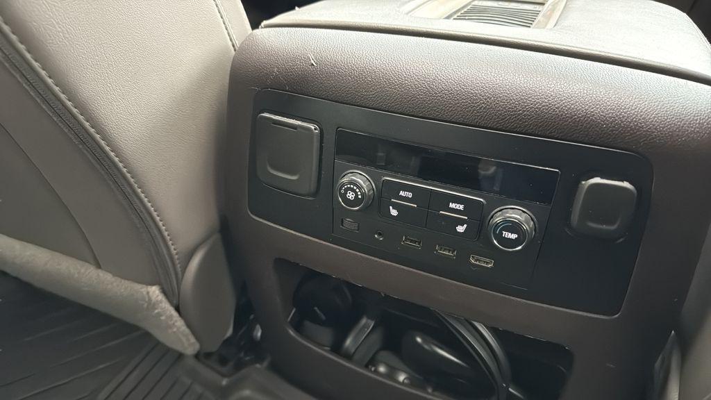 used 2019 GMC Yukon car, priced at $28,644