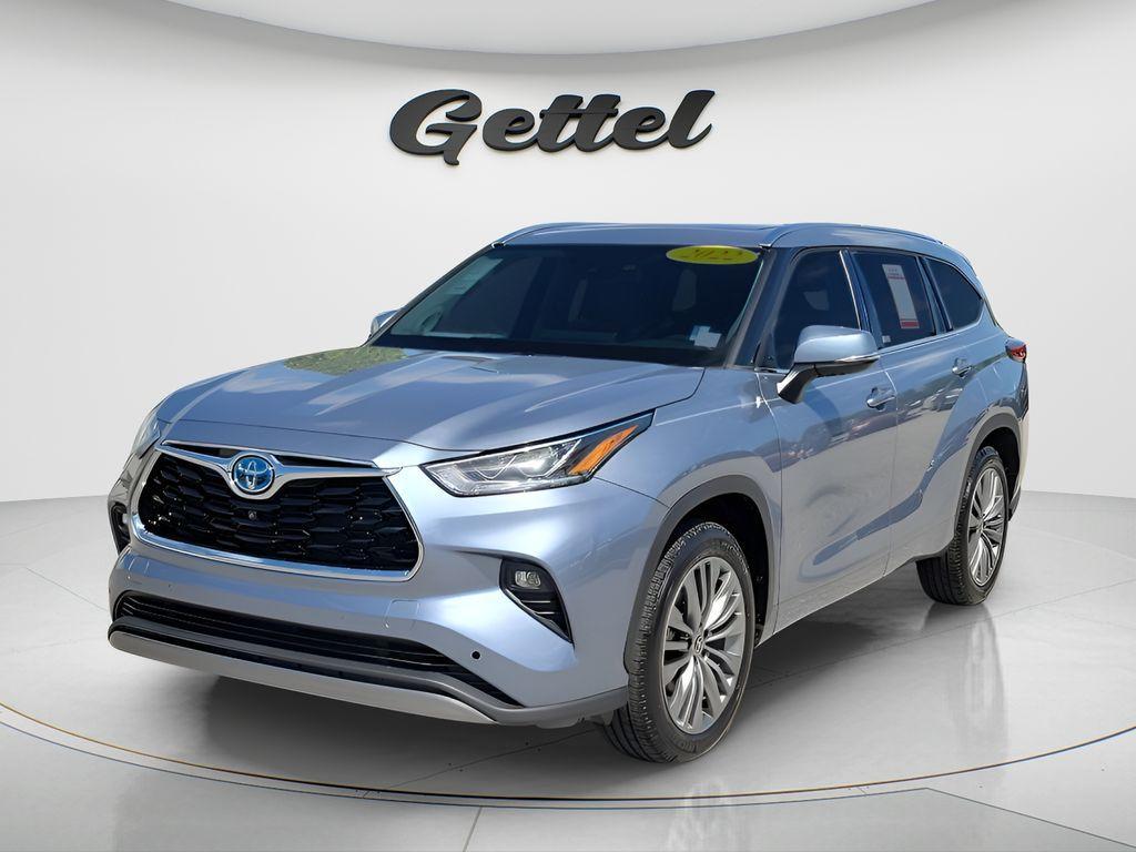 used 2022 Toyota Highlander Hybrid car, priced at $46,469