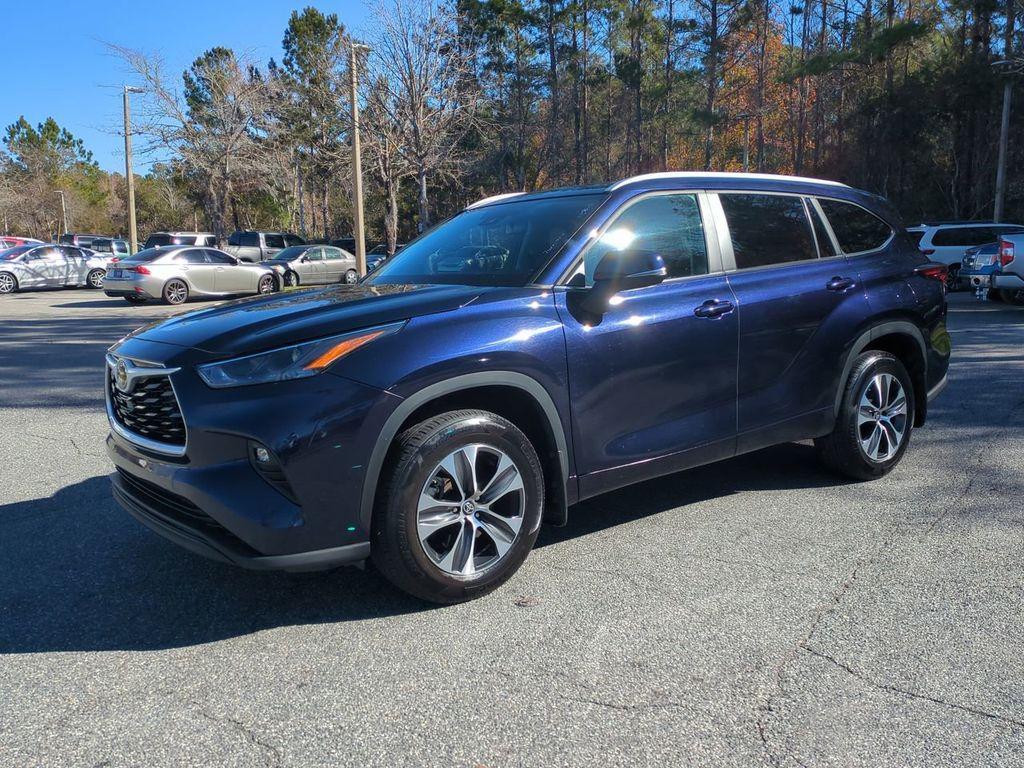 used 2024 Toyota Highlander car, priced at $37,667