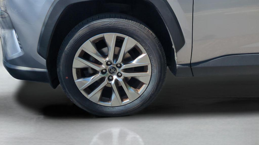 used 2019 Toyota RAV4 car, priced at $19,915