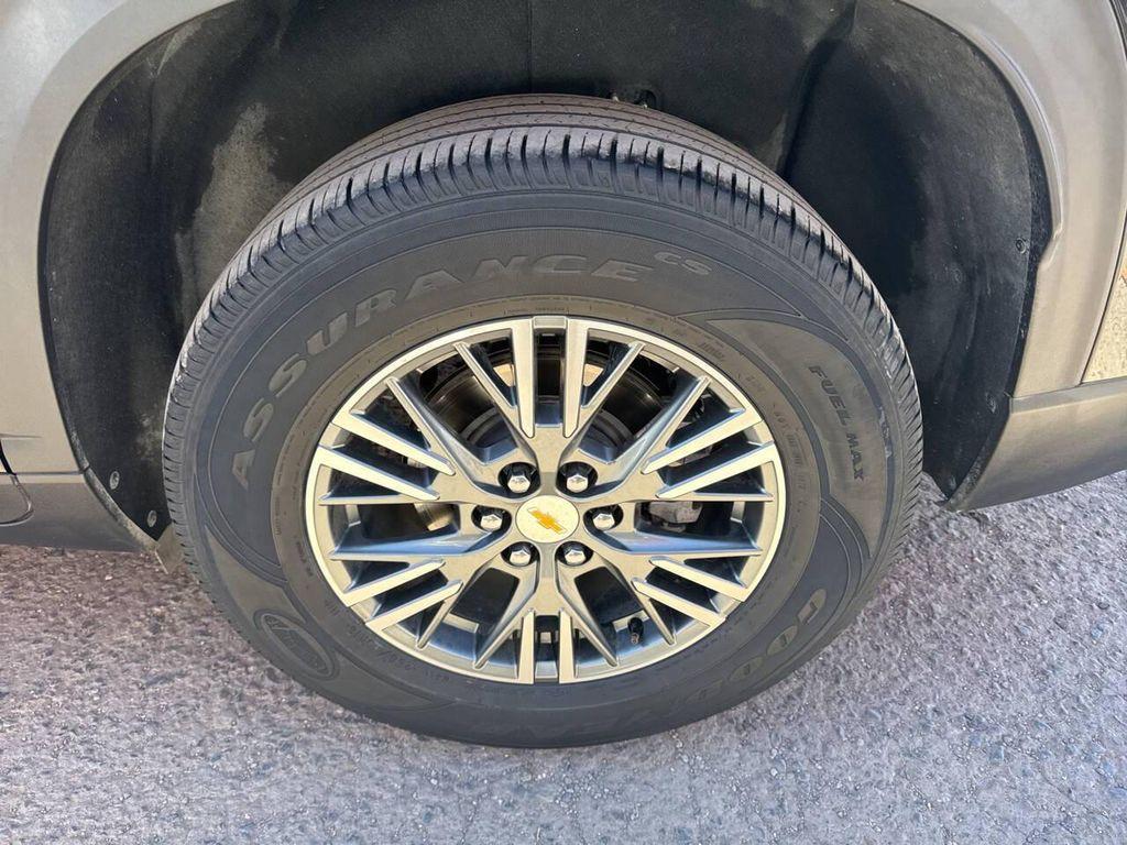 used 2024 Chevrolet Traverse car, priced at $33,495