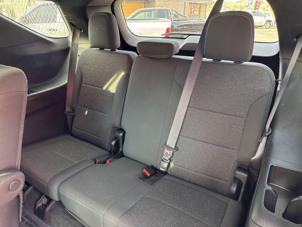 used 2024 Chevrolet Traverse car, priced at $30,995