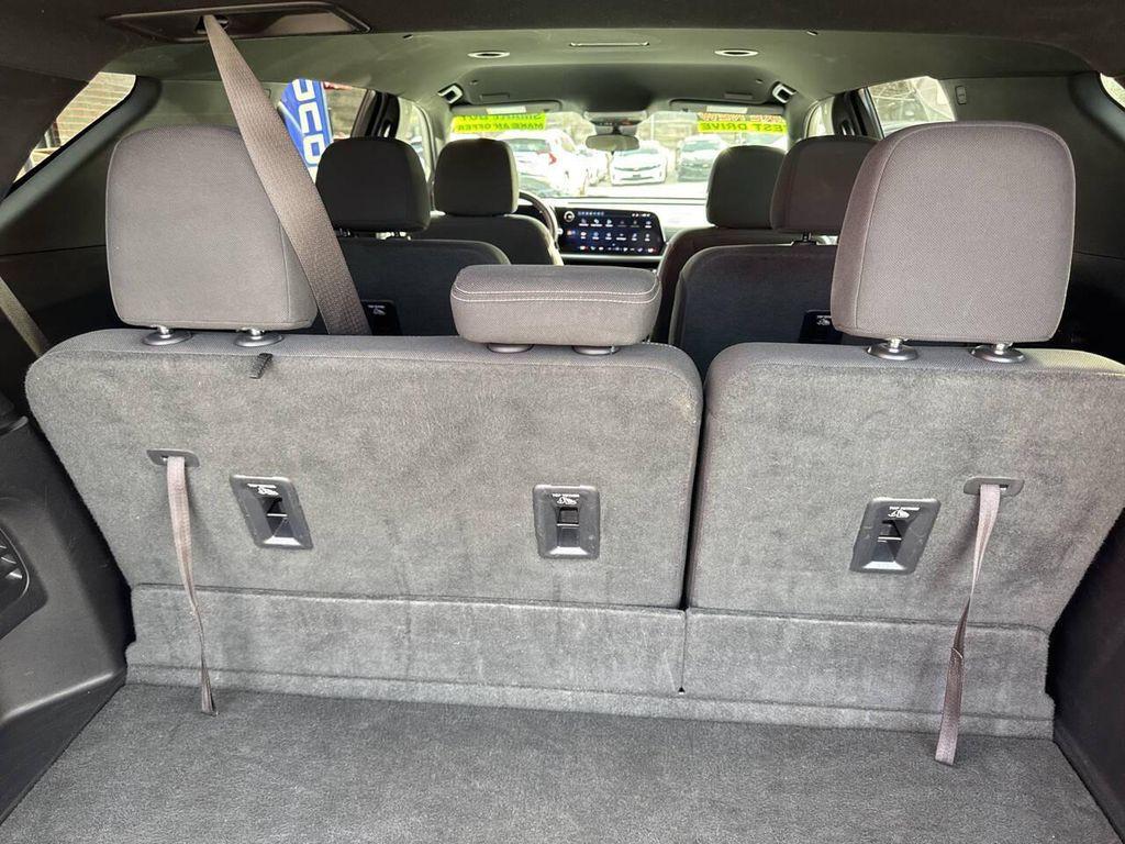 used 2024 Chevrolet Traverse car, priced at $30,995