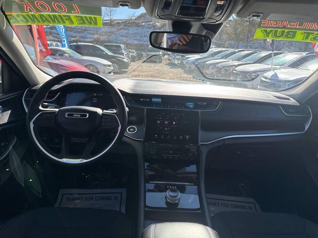 used 2024 Jeep Grand Cherokee car, priced at $22,995