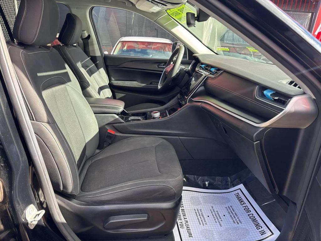 used 2023 Jeep Grand Cherokee car, priced at $25,495