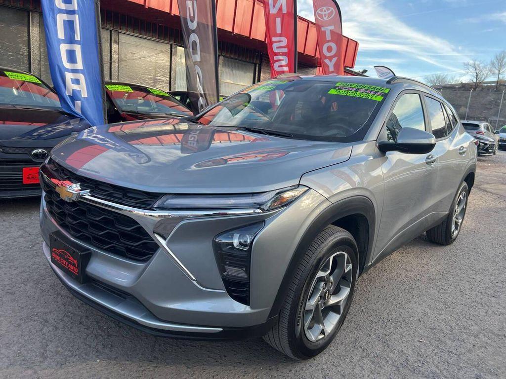 used 2025 Chevrolet Trax car, priced at $21,495