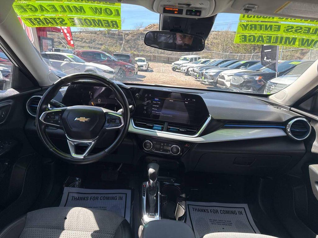 used 2025 Chevrolet Trax car, priced at $19,995