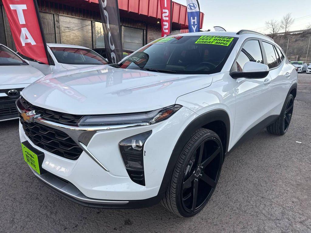 used 2024 Chevrolet Trax car, priced at $19,495