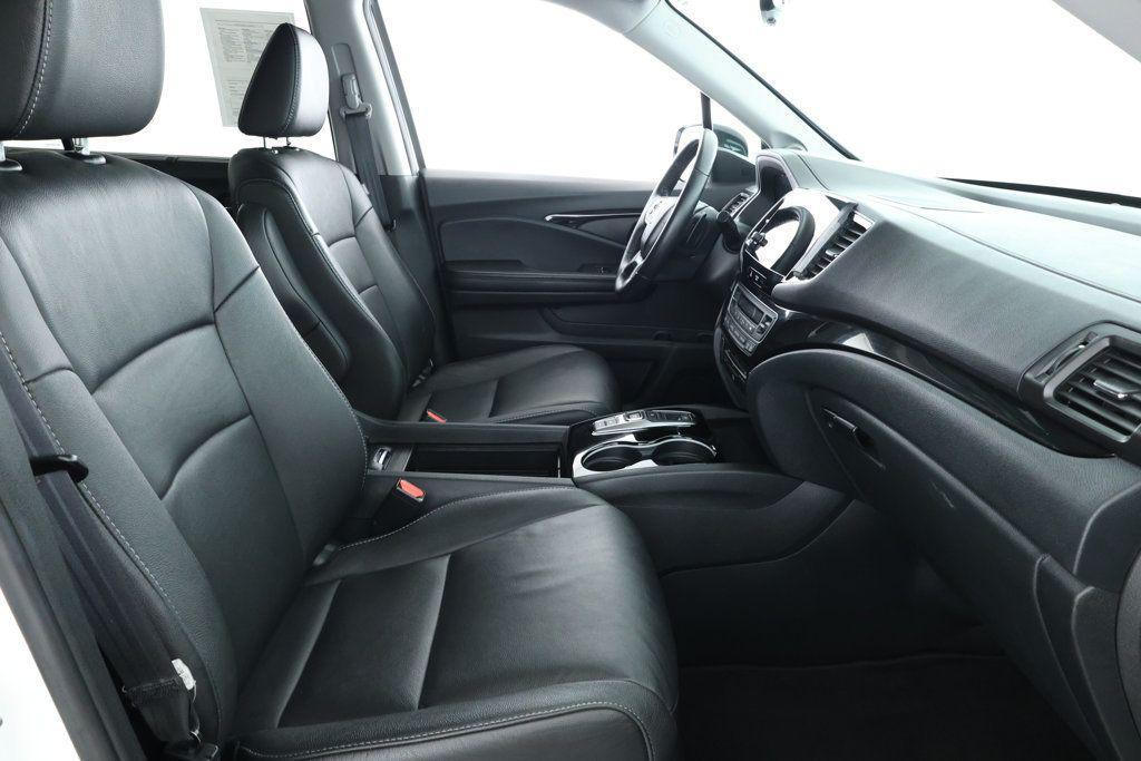 used 2022 Honda Pilot car, priced at $30,195