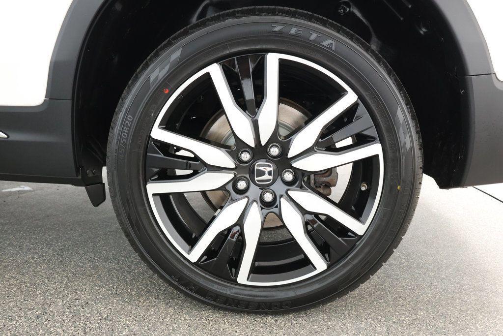 used 2022 Honda Pilot car, priced at $30,195