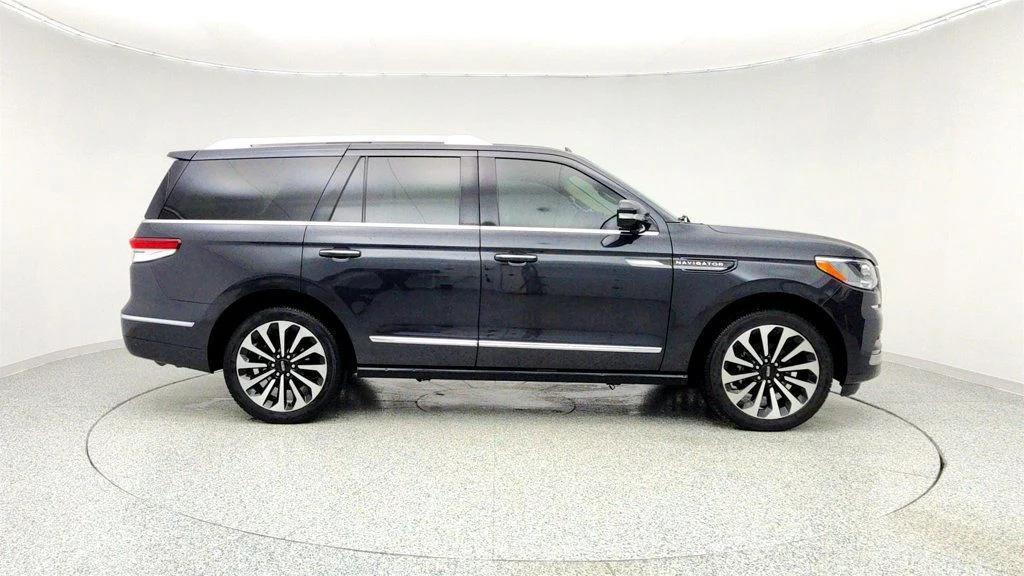 used 2022 Lincoln Navigator car, priced at $46,695