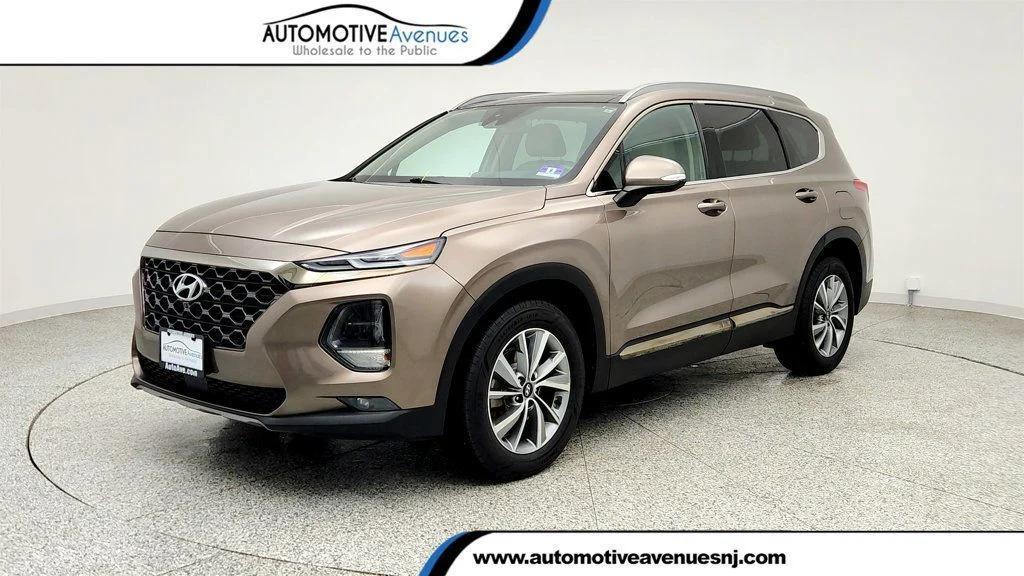used 2020 Hyundai Santa Fe car, priced at $18,495