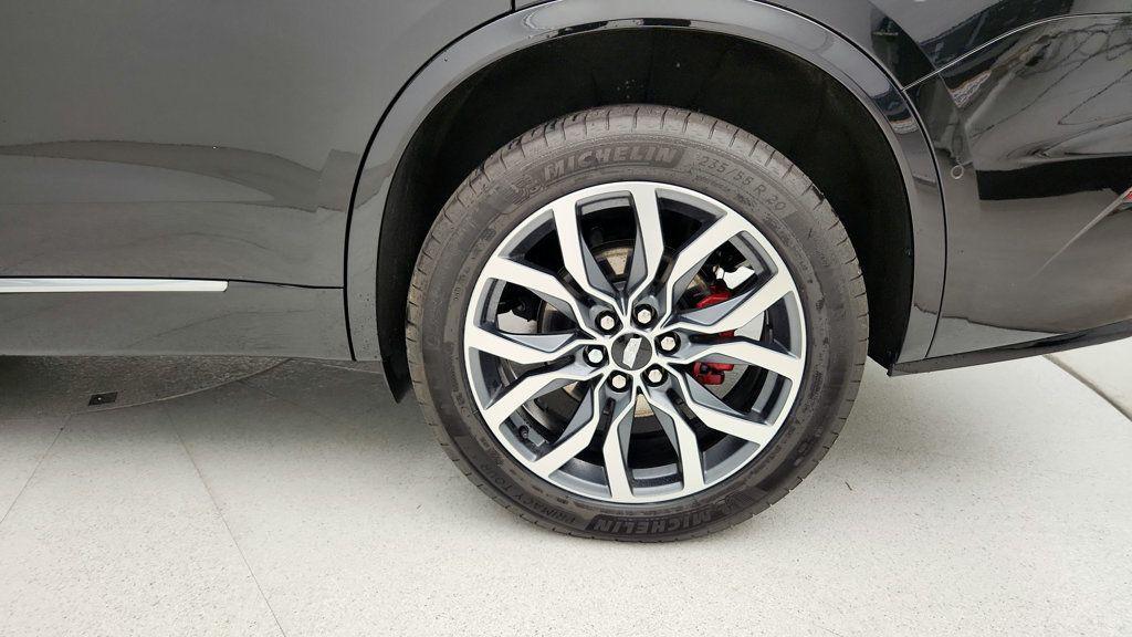used 2024 Cadillac XT6 car, priced at $40,595