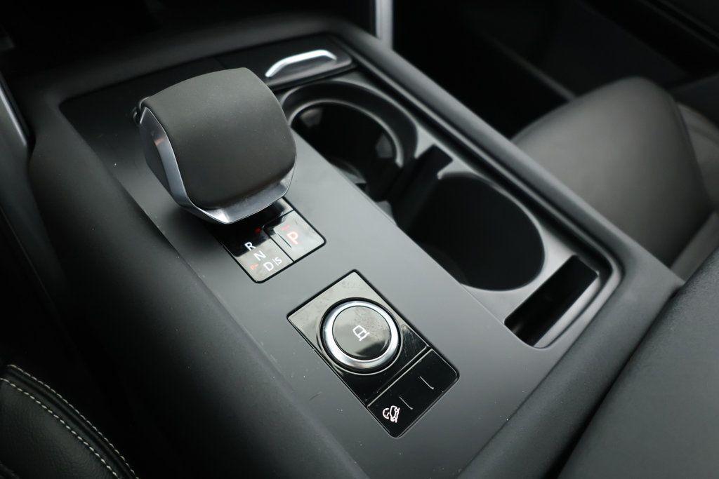 used 2024 Land Rover Discovery car, priced at $53,495