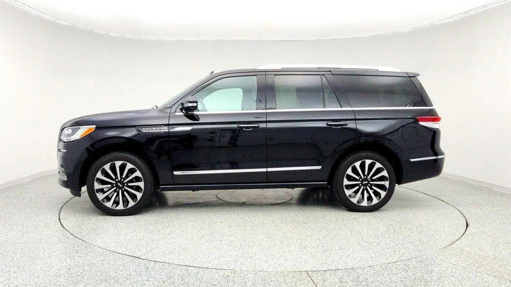 used 2023 Lincoln Navigator car, priced at $62,995