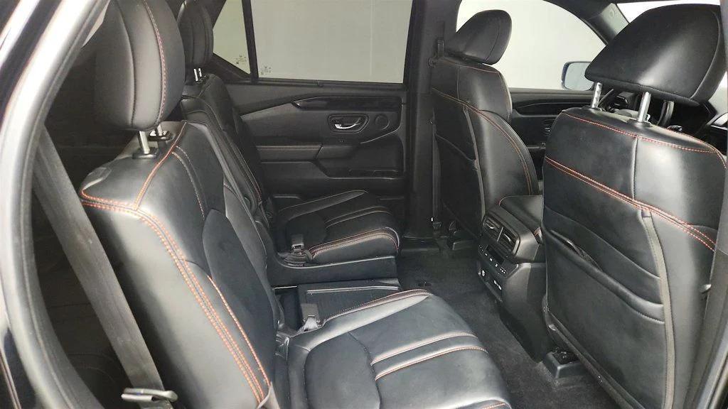 used 2023 Honda Pilot car, priced at $35,995