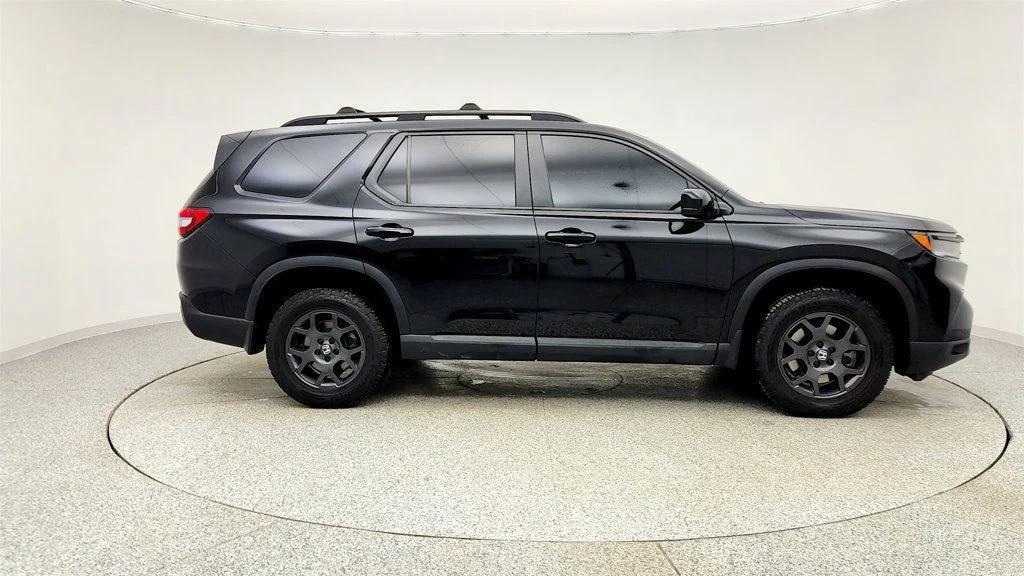 used 2023 Honda Pilot car, priced at $35,995