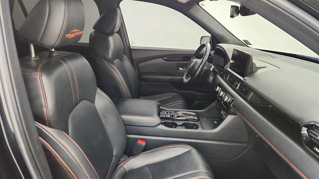 used 2023 Honda Pilot car, priced at $35,995