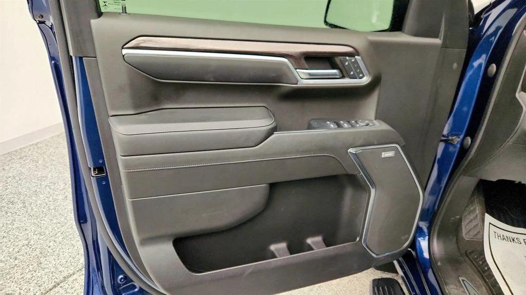 used 2022 Chevrolet Silverado 1500 car, priced at $37,995