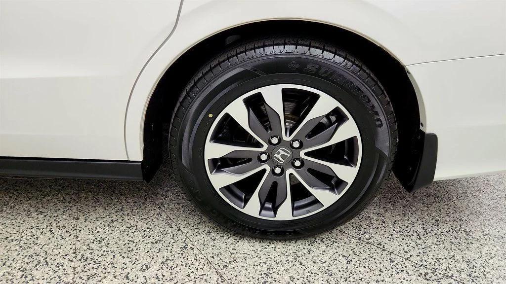 used 2024 Honda Odyssey car, priced at $31,194