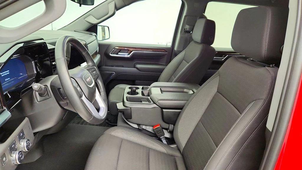 used 2024 GMC Sierra 1500 car, priced at $37,595
