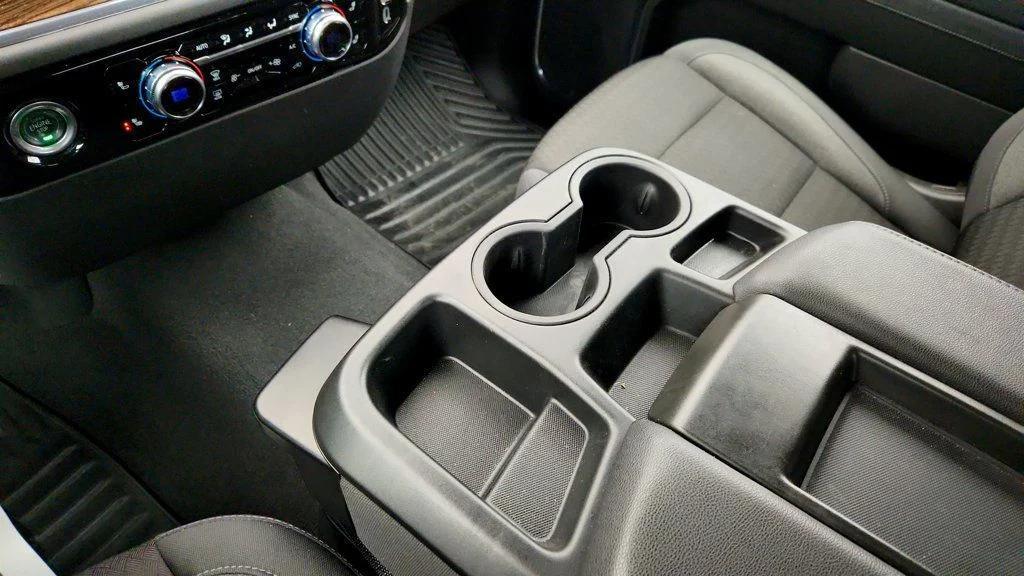 used 2024 GMC Sierra 1500 car, priced at $37,595