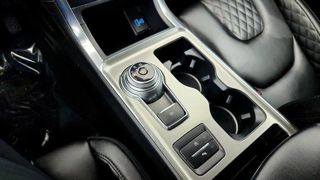 used 2024 Ford Edge car, priced at $28,295