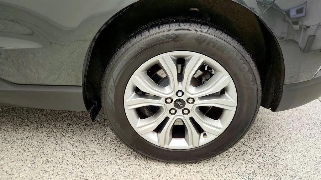 used 2024 Ford Edge car, priced at $28,295