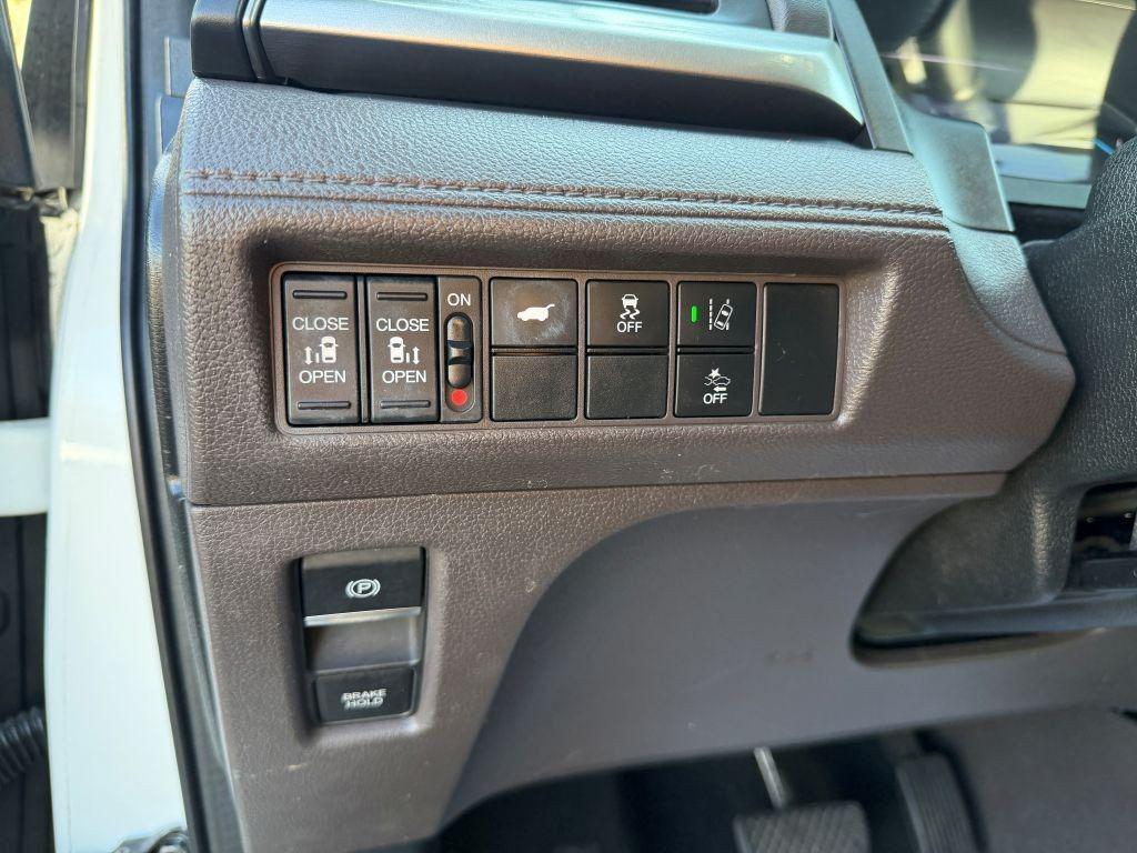 used 2018 Honda Odyssey car, priced at $18,995