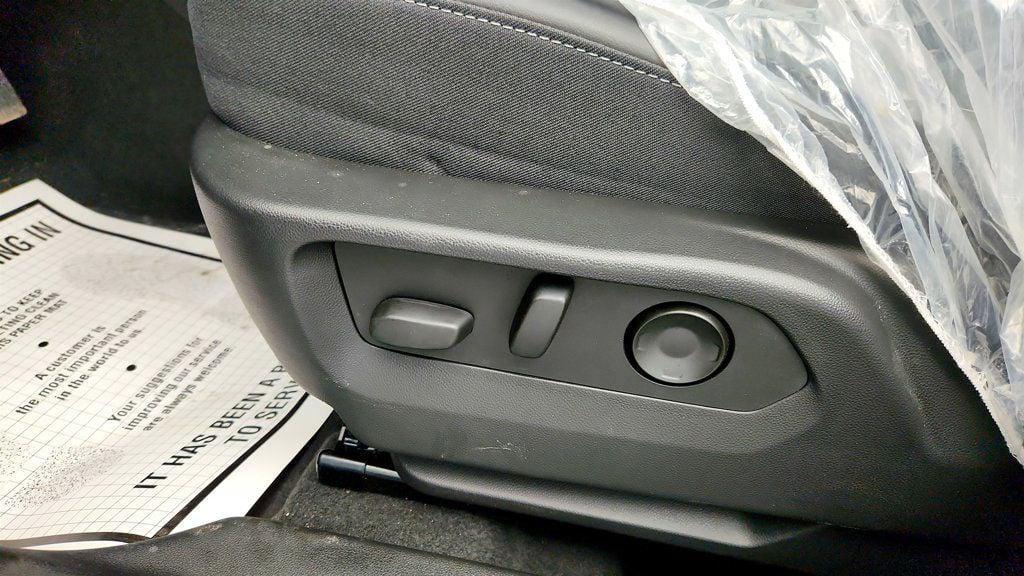 used 2024 Buick Envision car, priced at $28,195