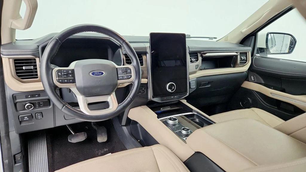 used 2023 Ford Expedition car, priced at $52,995