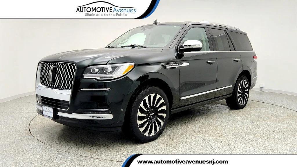 used 2022 Lincoln Navigator car, priced at $54,995