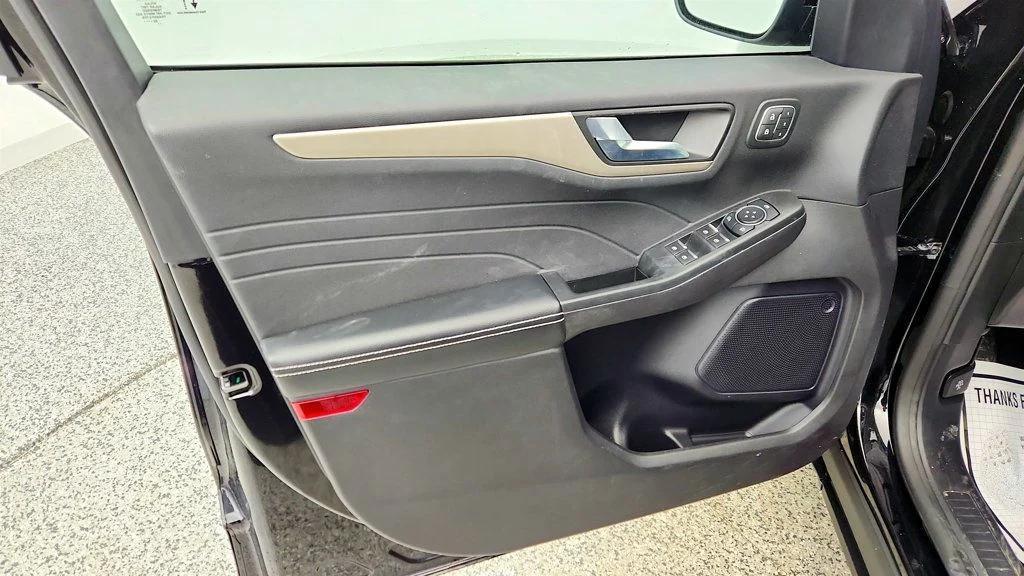 used 2022 Ford Escape car, priced at $18,495