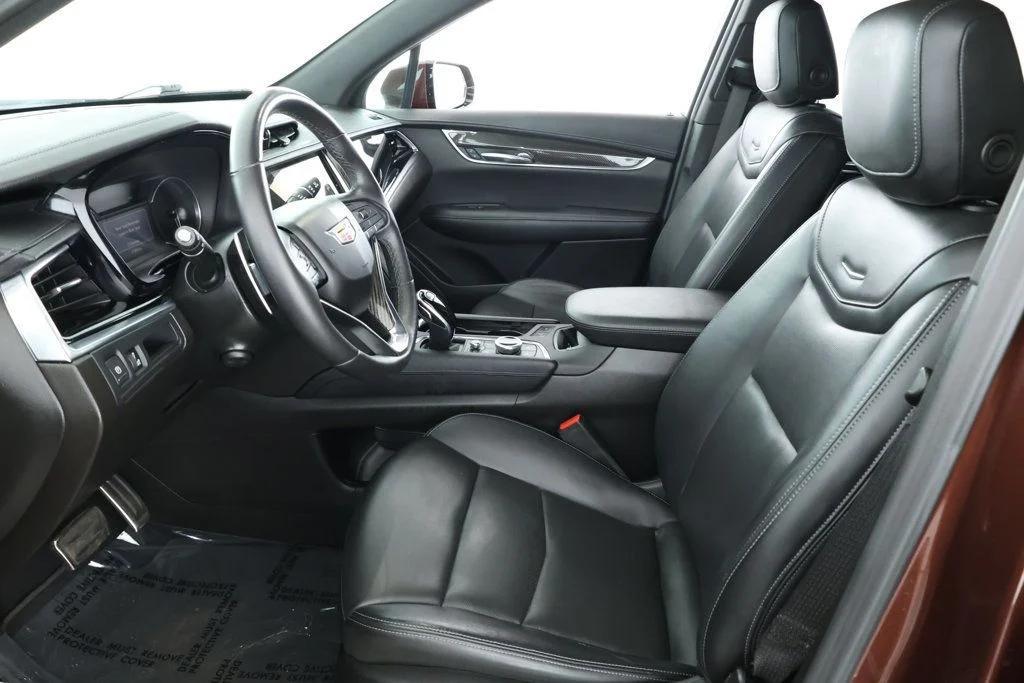 used 2022 Cadillac XT6 car, priced at $36,495