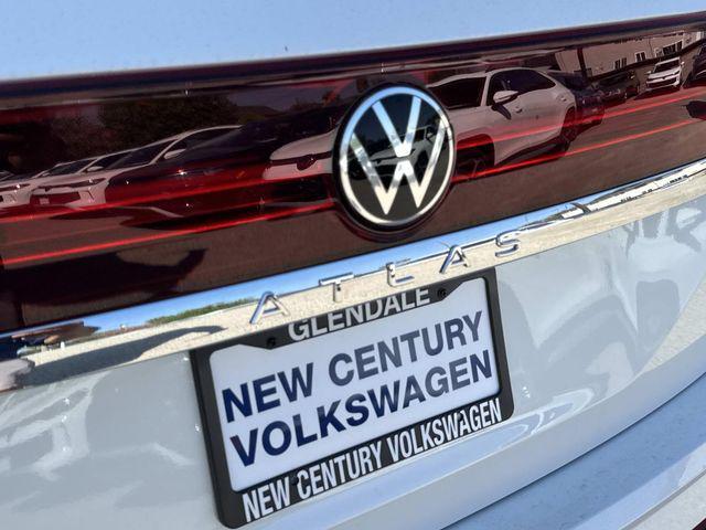 new 2026 Volkswagen Atlas car, priced at $45,500