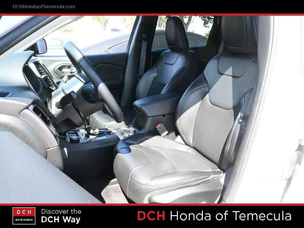 used 2019 Jeep Cherokee car, priced at $18,985