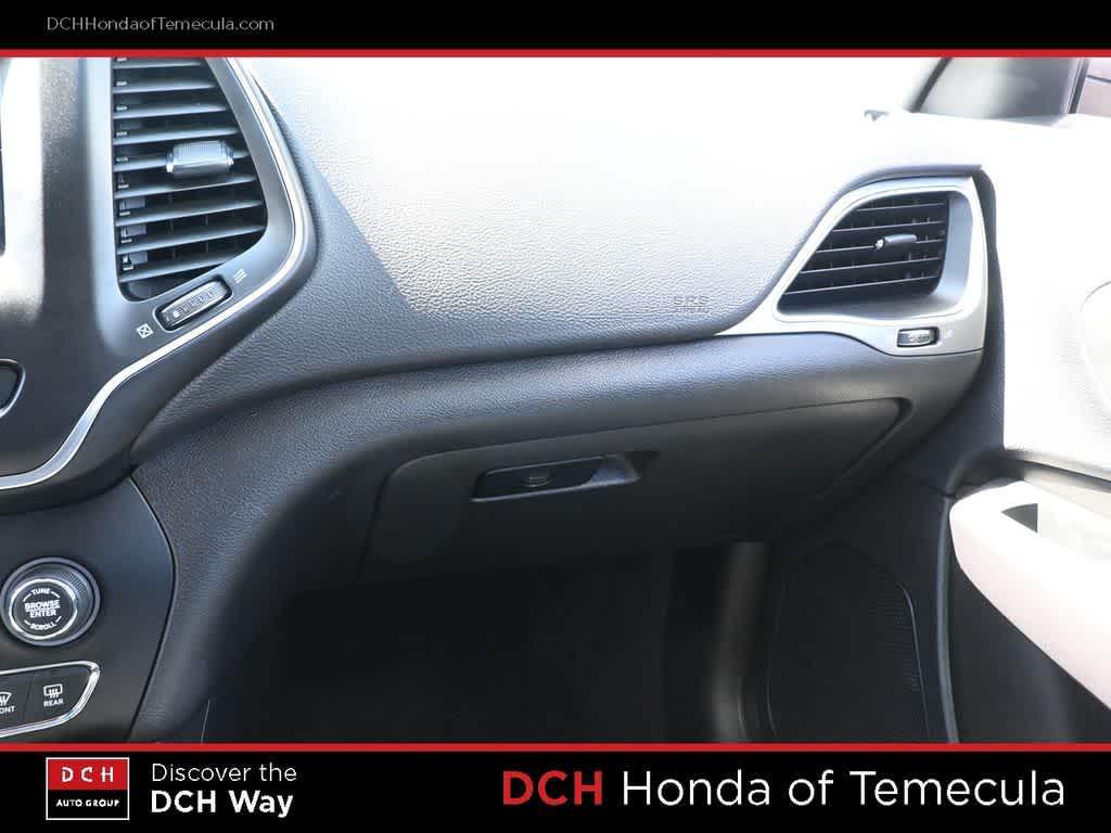 used 2019 Jeep Cherokee car, priced at $18,985