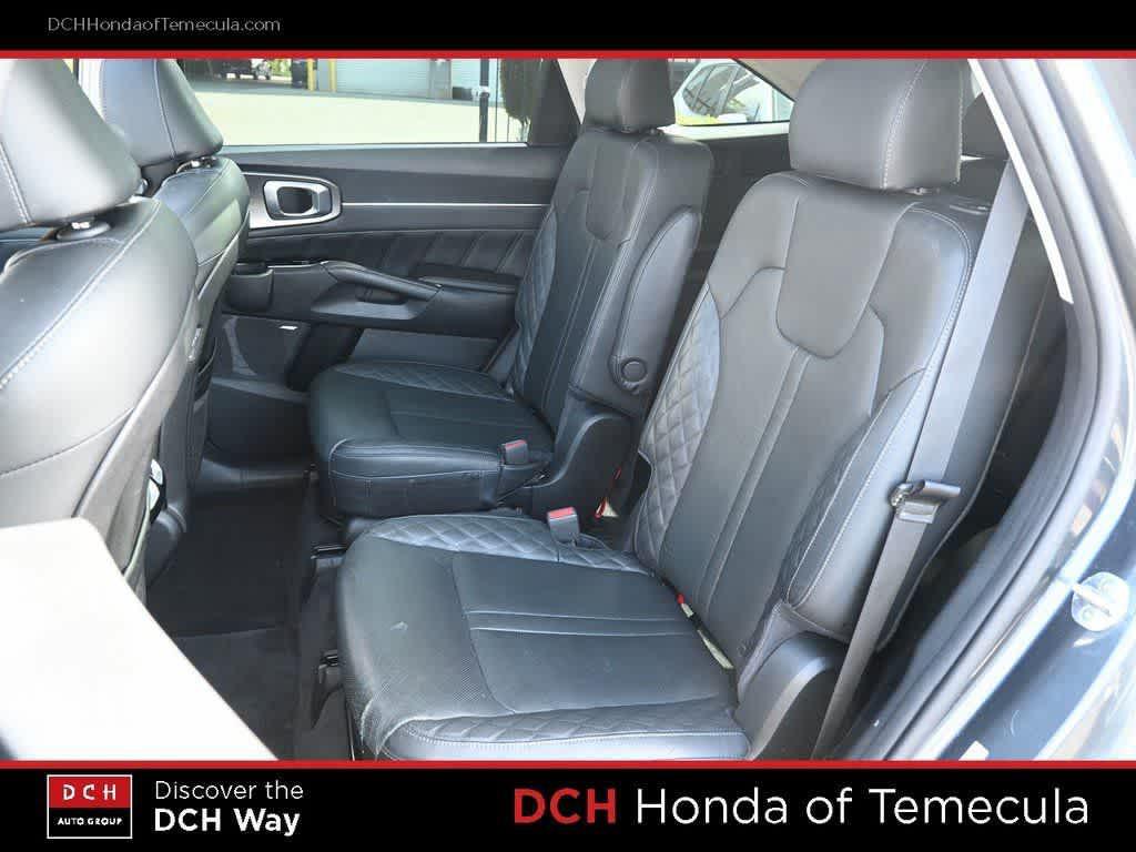 used 2021 Kia Sorento car, priced at $23,440
