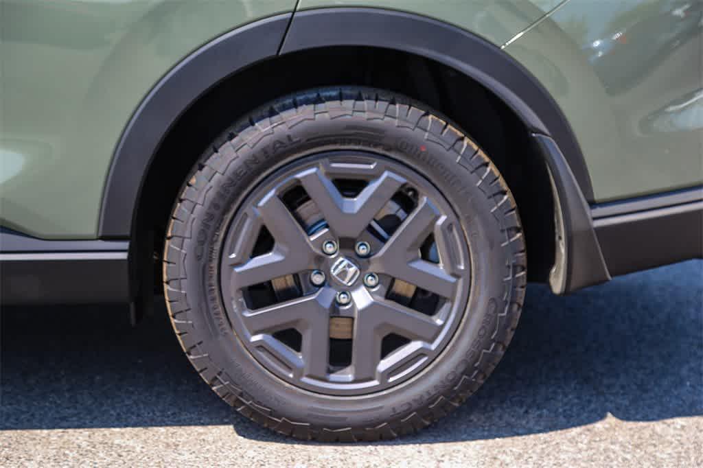 new 2026 Honda CR-V Hybrid car, priced at $40,705