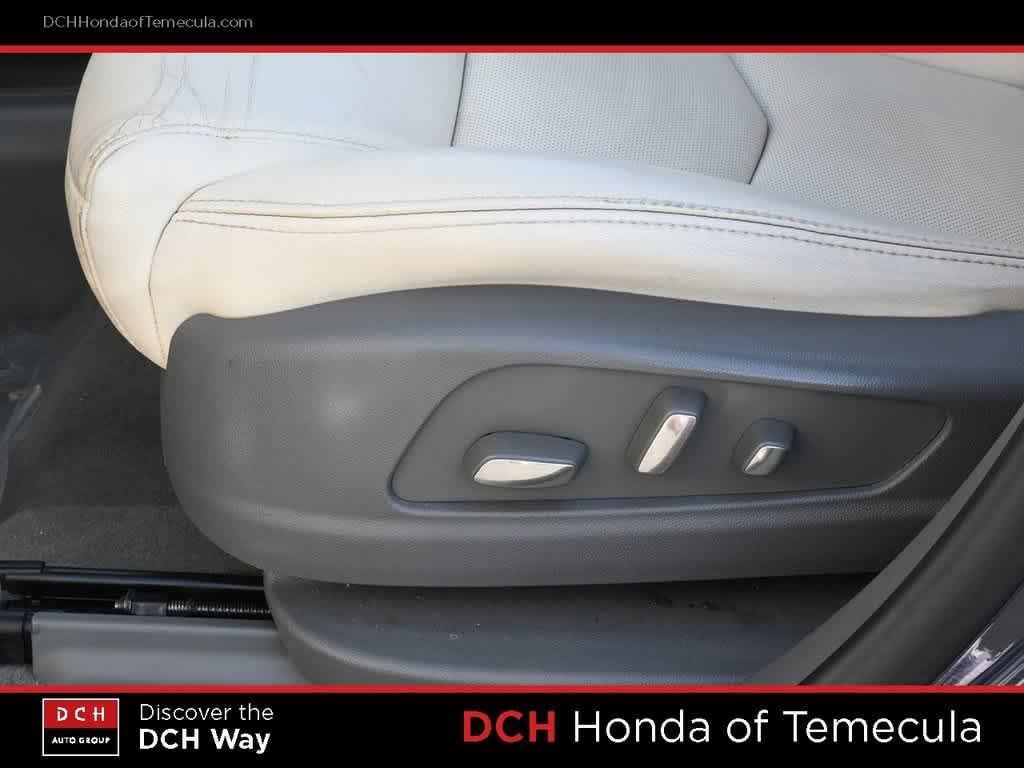 used 2019 Cadillac XT5 car, priced at $17,302